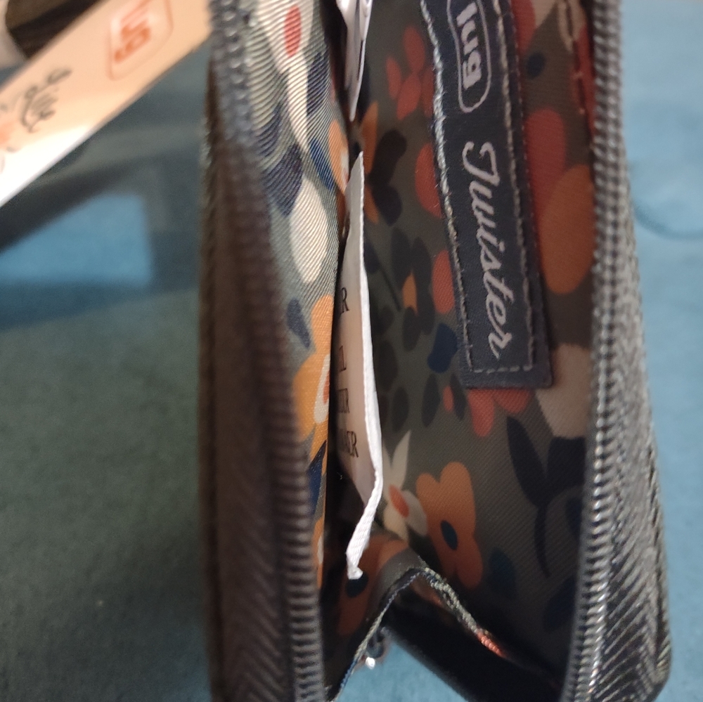 Lug Twister wallet in olive